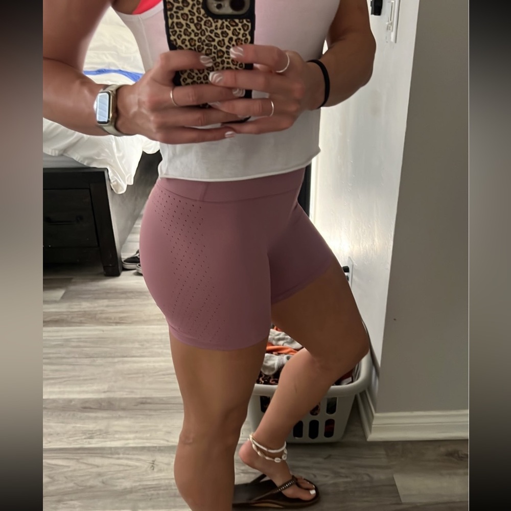 NWOT Buffbunny shorts